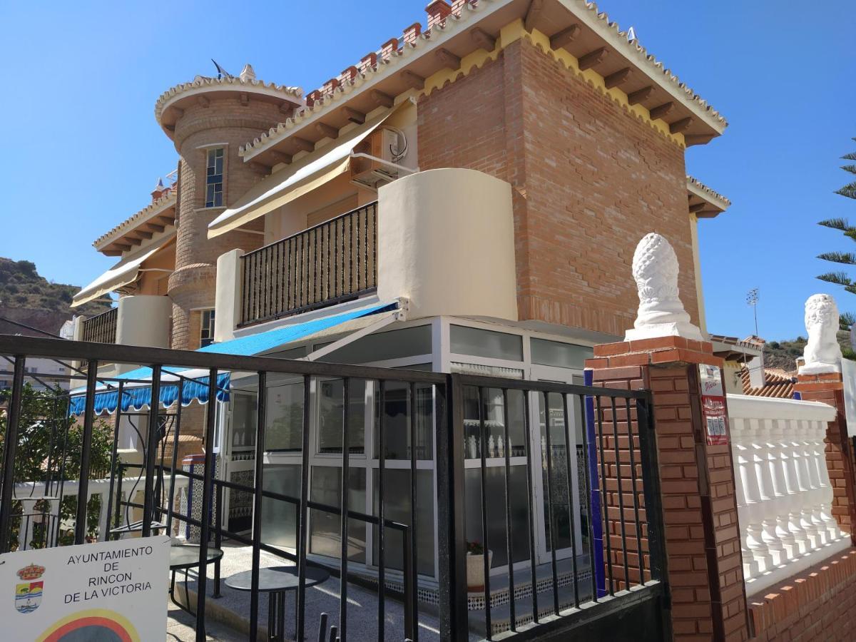 Monisimo Pension Rincón de la Victoria Exteriör bild
